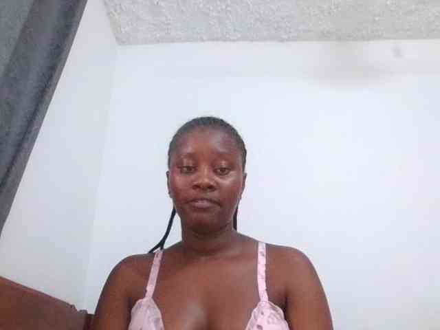 Wetpussieyy webcam