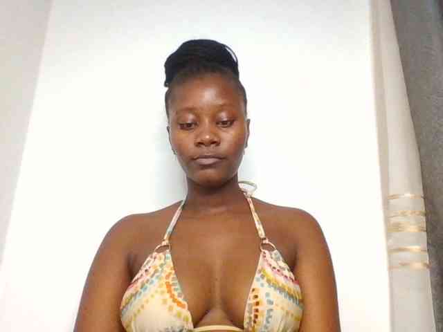 Wetpussieyy webcam