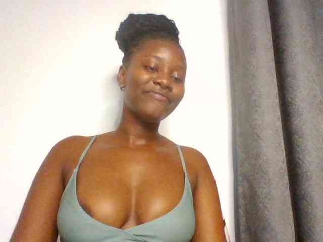 Wetpussieyy webcam