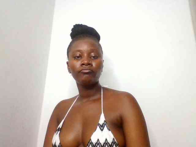Wetpussieyy webcam