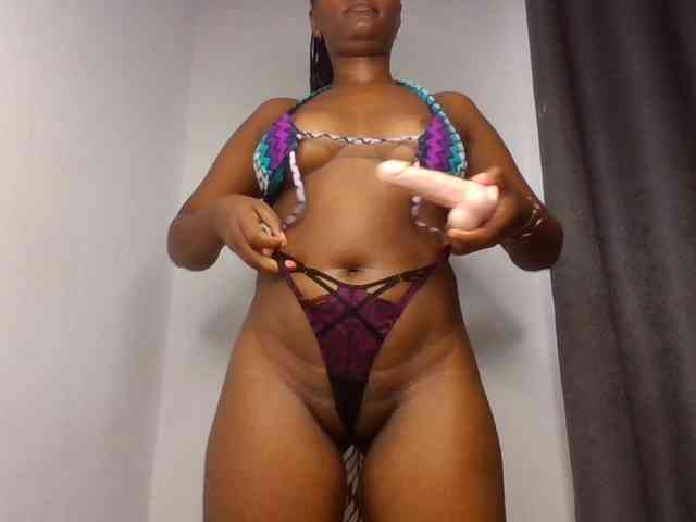 Wetpussieyy webcam