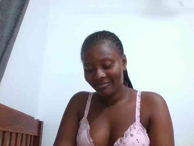 Wetpussieyy webcam
