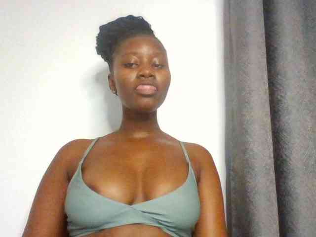 Wetpussieyy webcam