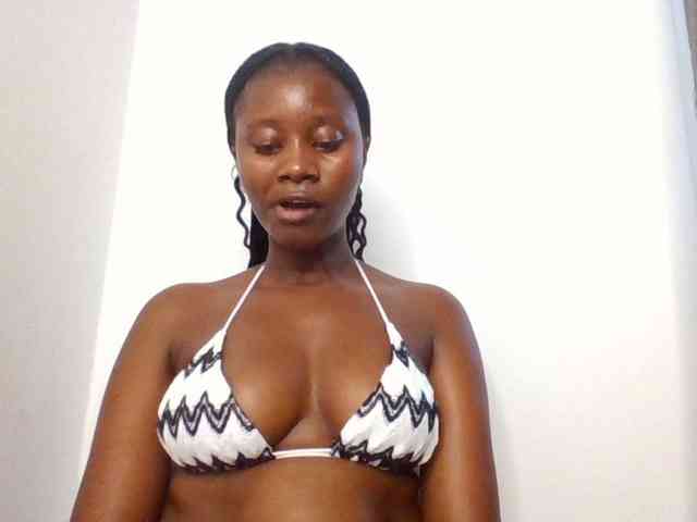 Wetpussieyy webcam