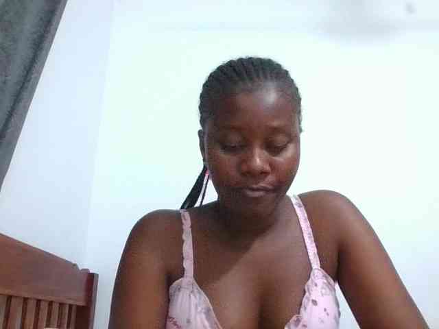 Wetpussieyy webcam