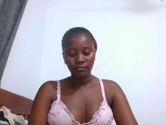 Wetpussieyy webcam