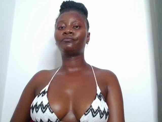 Wetpussieyy webcam