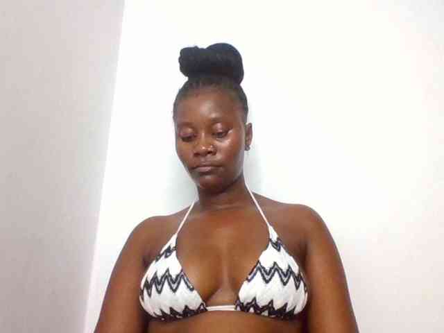 Wetpussieyy webcam