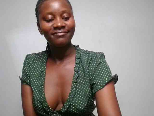 Wetpussieyy webcam