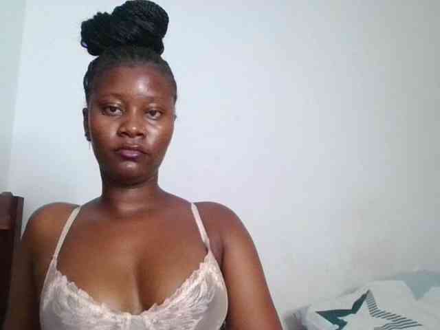 Wetpussieyy webcam