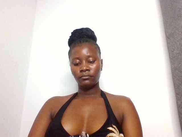 Wetpussieyy webcam