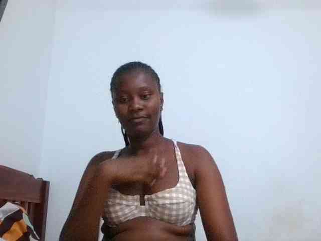 Wetpussieyy webcam