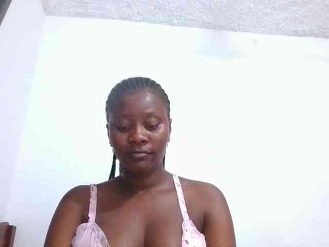 Wetpussieyy webcam