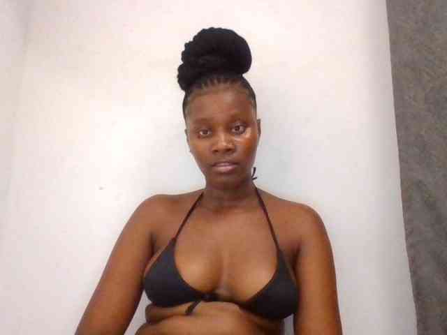 Wetpussieyy webcam