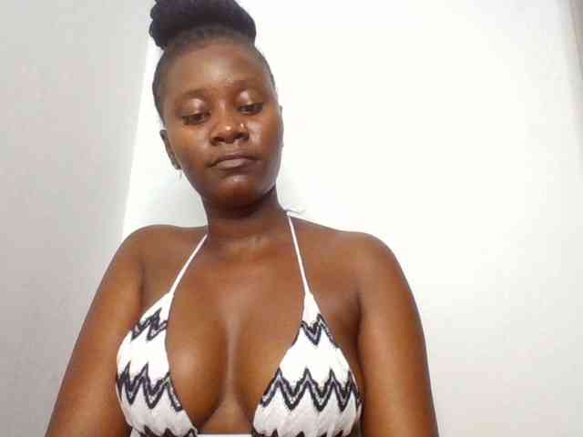 Wetpussieyy webcam