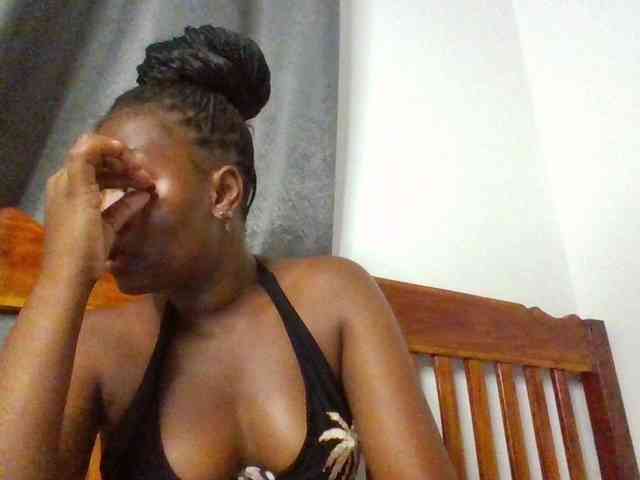 Wetpussieyy webcam
