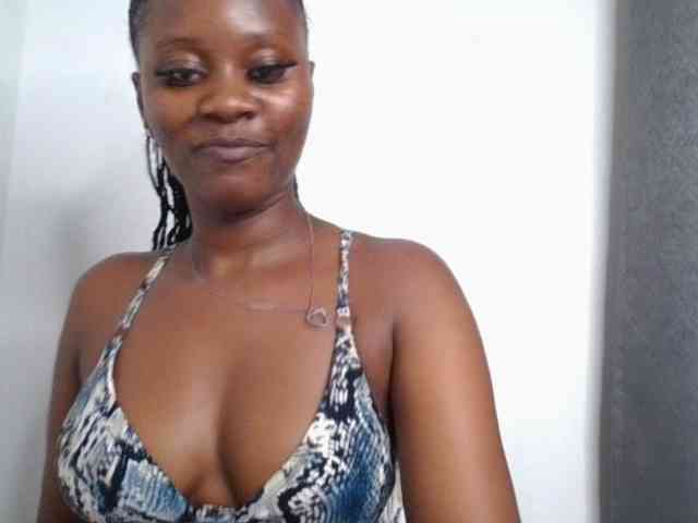 Wetpussieyy webcam