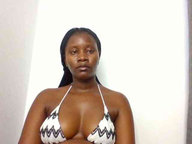Wetpussieyy webcam
