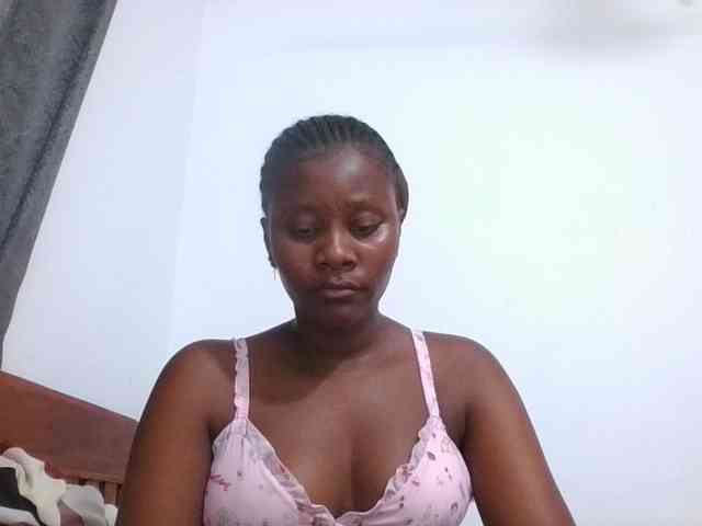 Wetpussieyy webcam