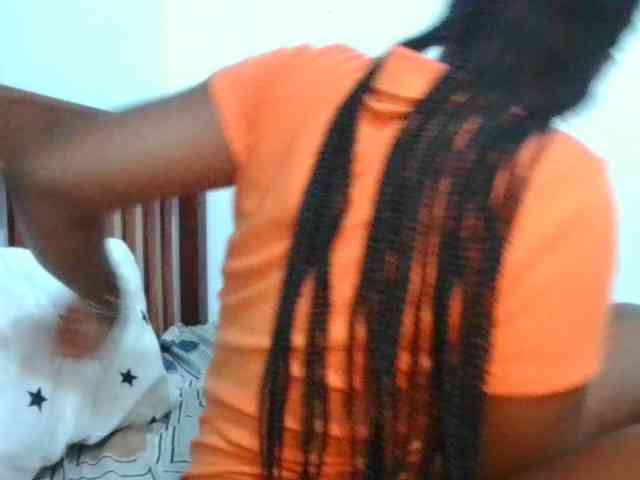 Wetpussieyy webcam