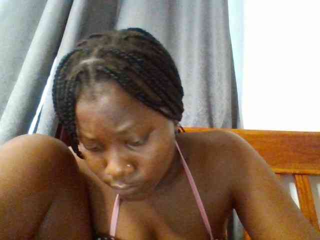 Wetpussieyy webcam