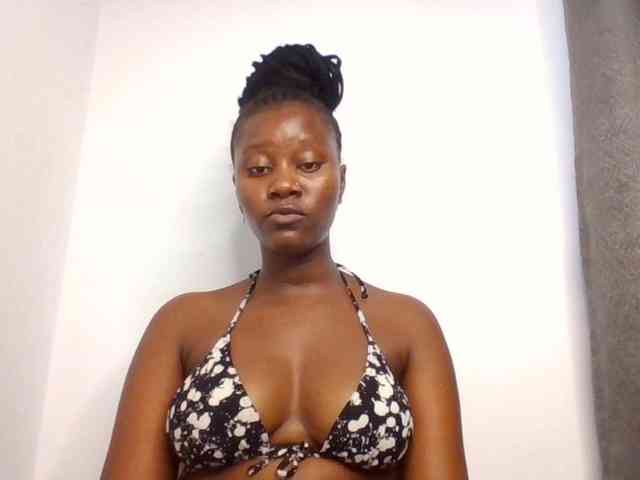 Wetpussieyy webcam