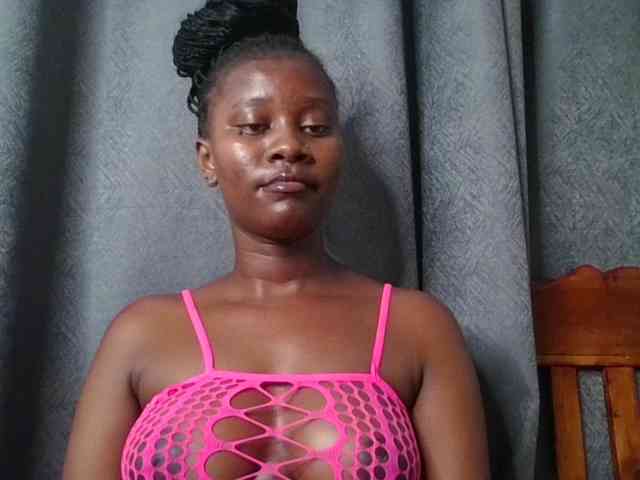 Wetpussieyy webcam