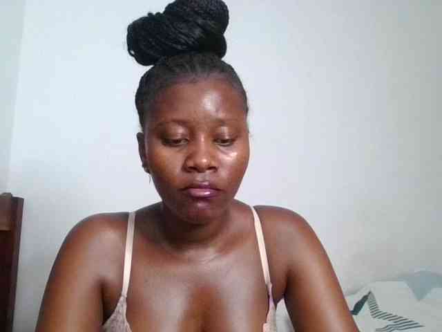 Wetpussieyy webcam