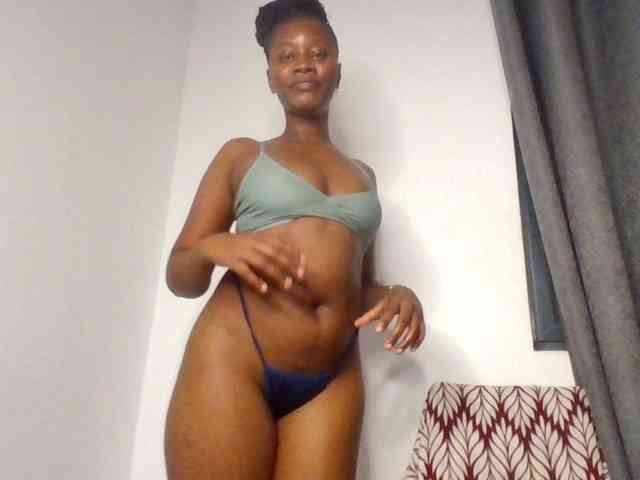 Wetpussieyy webcam