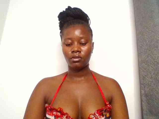 Wetpussieyy webcam