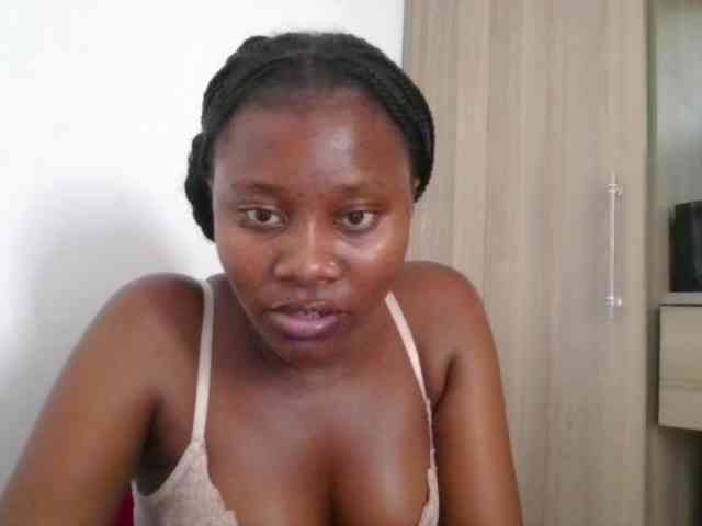 Wetpussieyy webcam