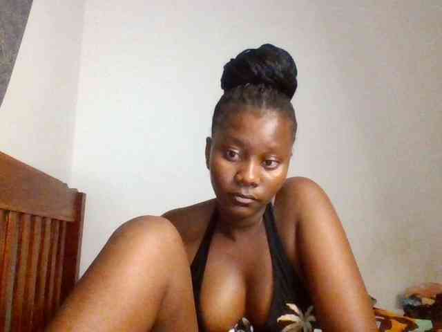 Wetpussieyy webcam