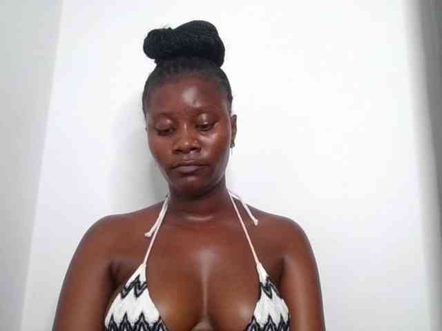 Wetpussieyy webcam