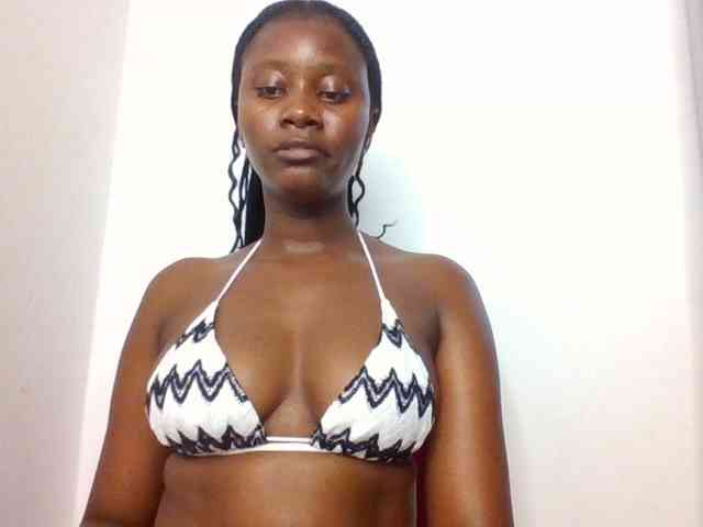 Wetpussieyy webcam