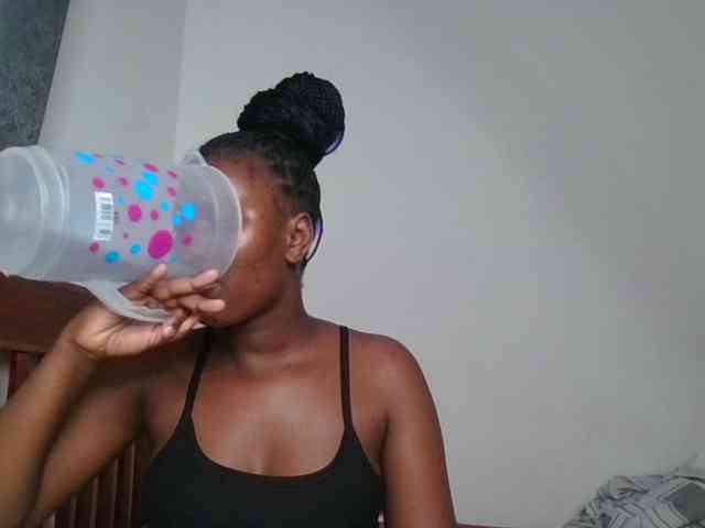 Wetpussieyy webcam