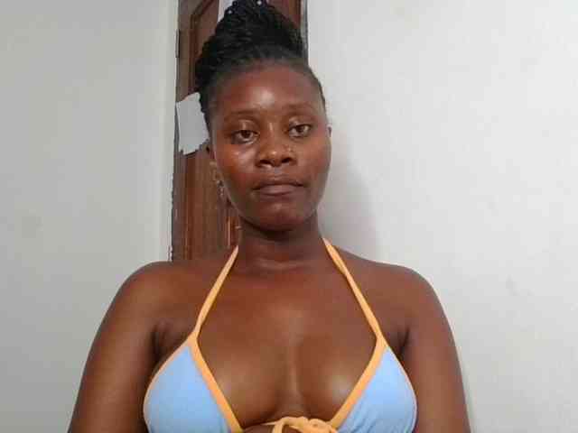 Wetpussieyy webcam