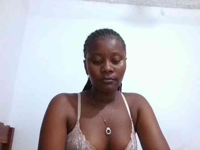 Wetpussieyy webcam