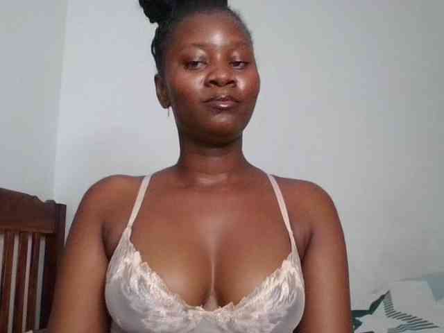Wetpussieyy webcam