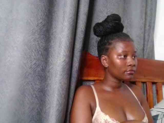 Wetpussieyy webcam