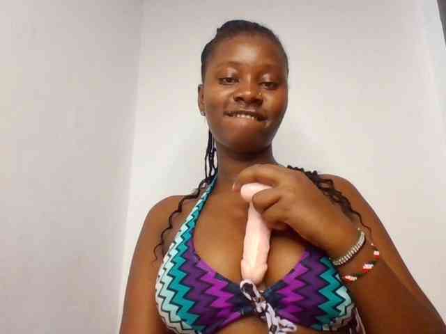 Wetpussieyy webcam