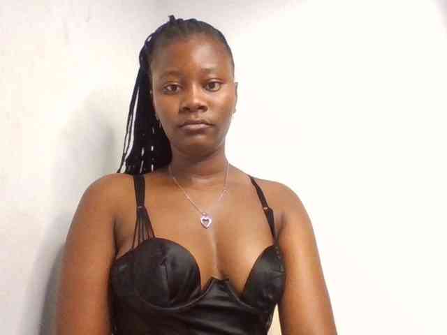 Wetpussieyy webcam