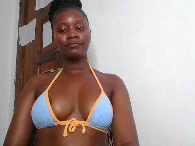 Wetpussieyy webcam