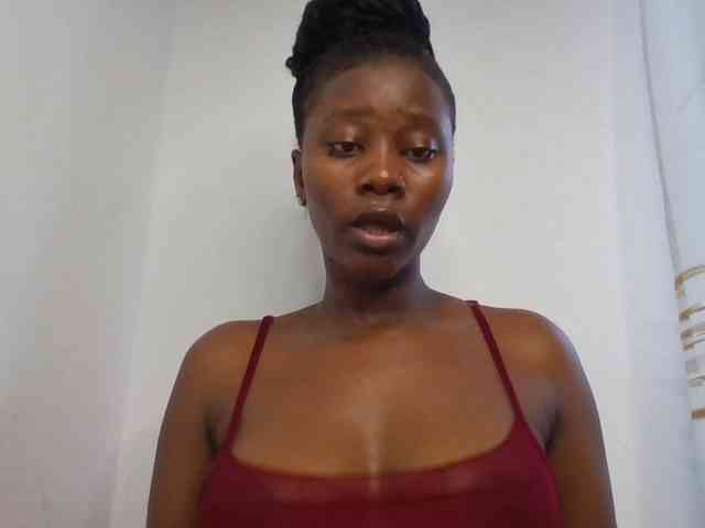 Wetpussieyy webcam
