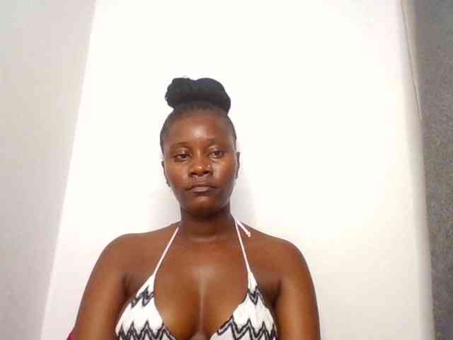 Wetpussieyy webcam
