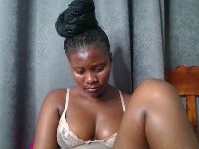 Wetpussieyy webcam
