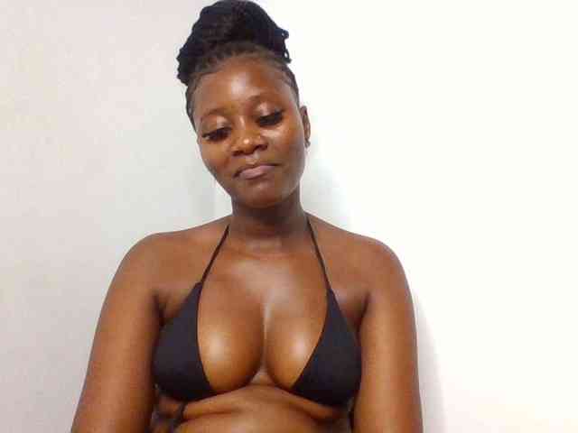 Wetpussieyy webcam