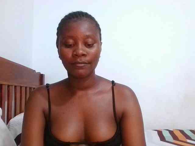 Wetpussieyy webcam