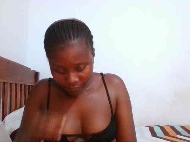 Wetpussieyy webcam
