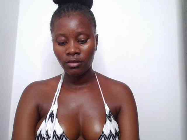 Wetpussieyy webcam