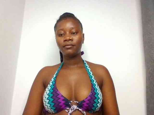 Wetpussieyy webcam